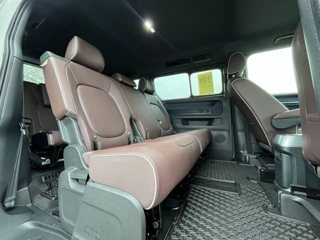 Certified 2025 Volkswagen ID. Buzz Pro S image 23