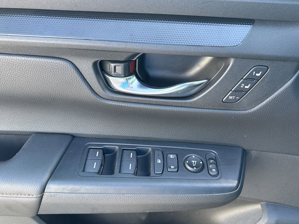 Certified 2025 Honda CR-V Sport-L image 21