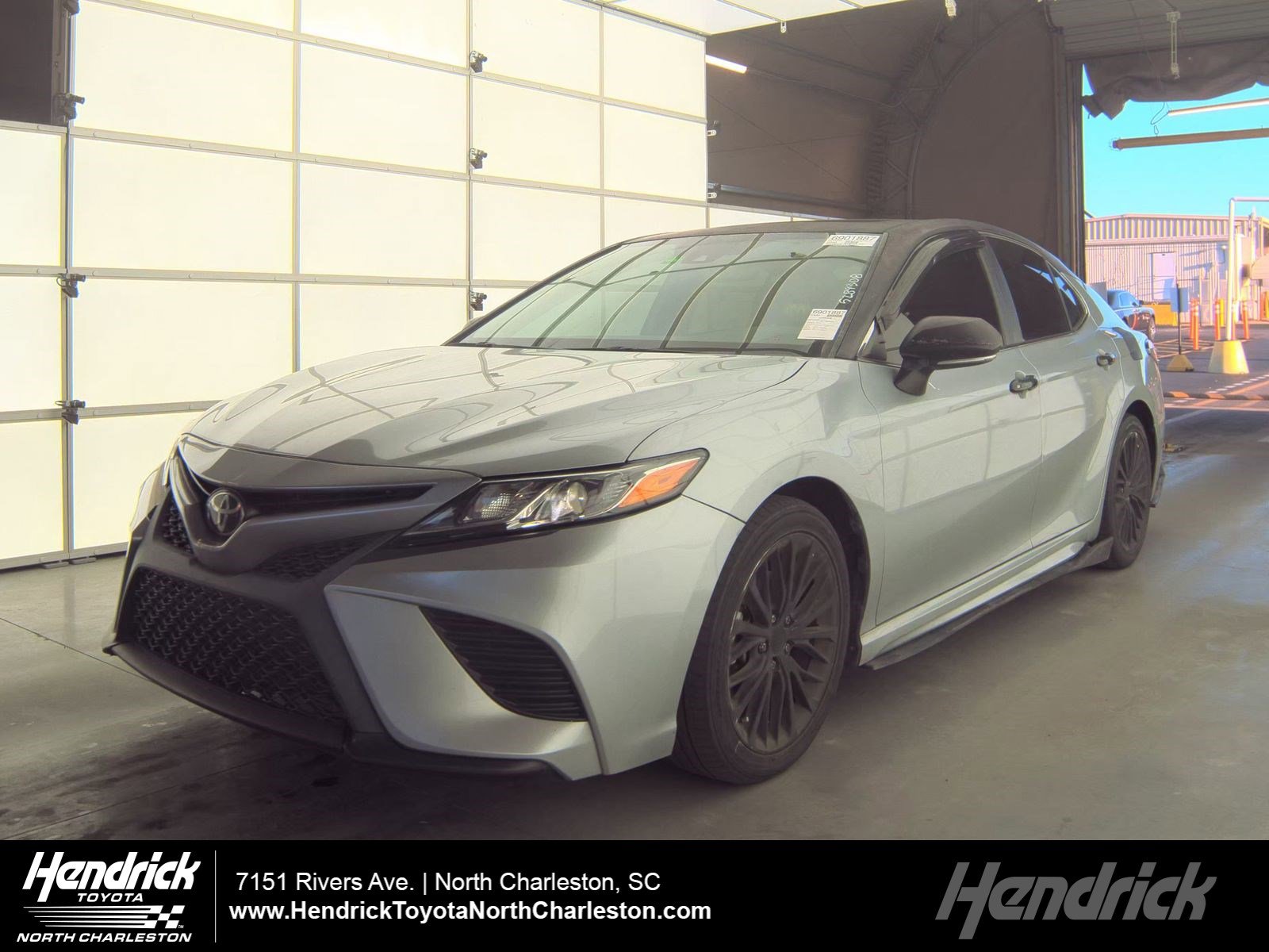 Used 2020 Toyota Camry SE w/ Convenience Package video 1
