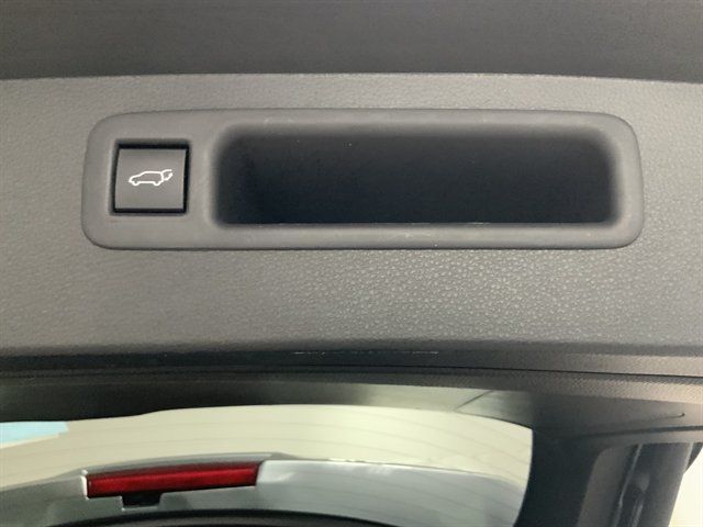 Used 2023 Toyota Highlander XLE AWD/4WD image 8