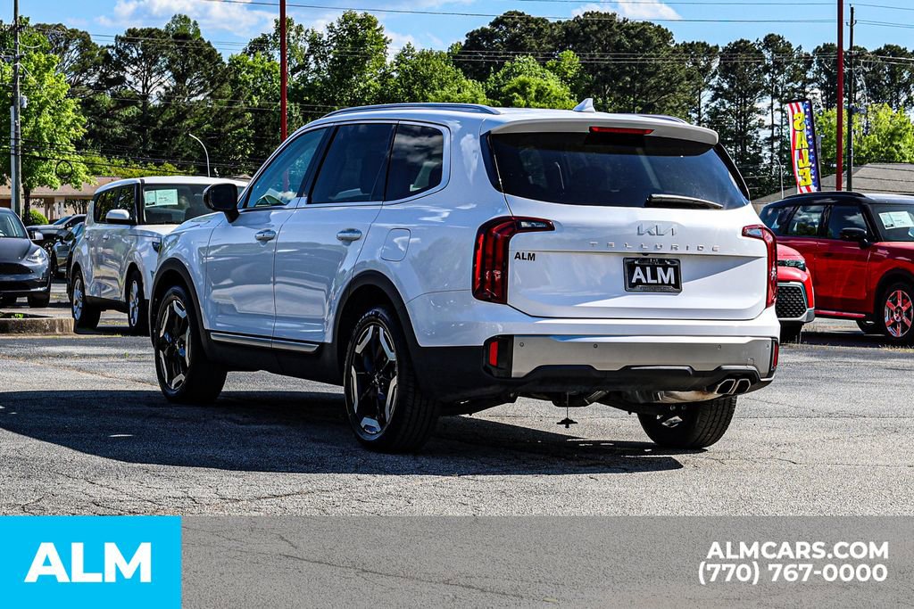 Used 2025 Kia Telluride S FWD image 7