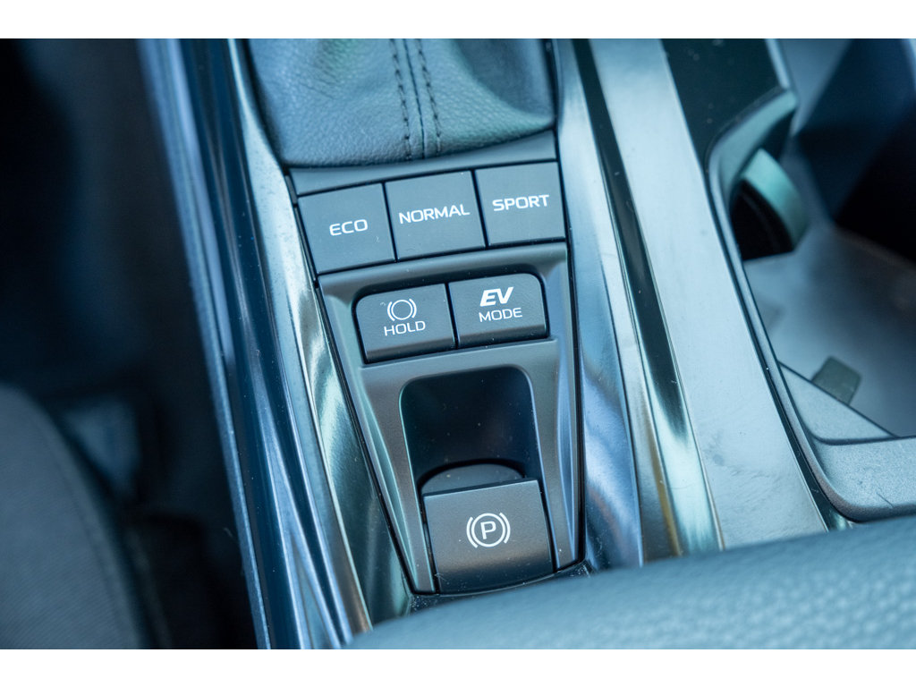 Used 2025 Toyota Camry LE FWD image 25