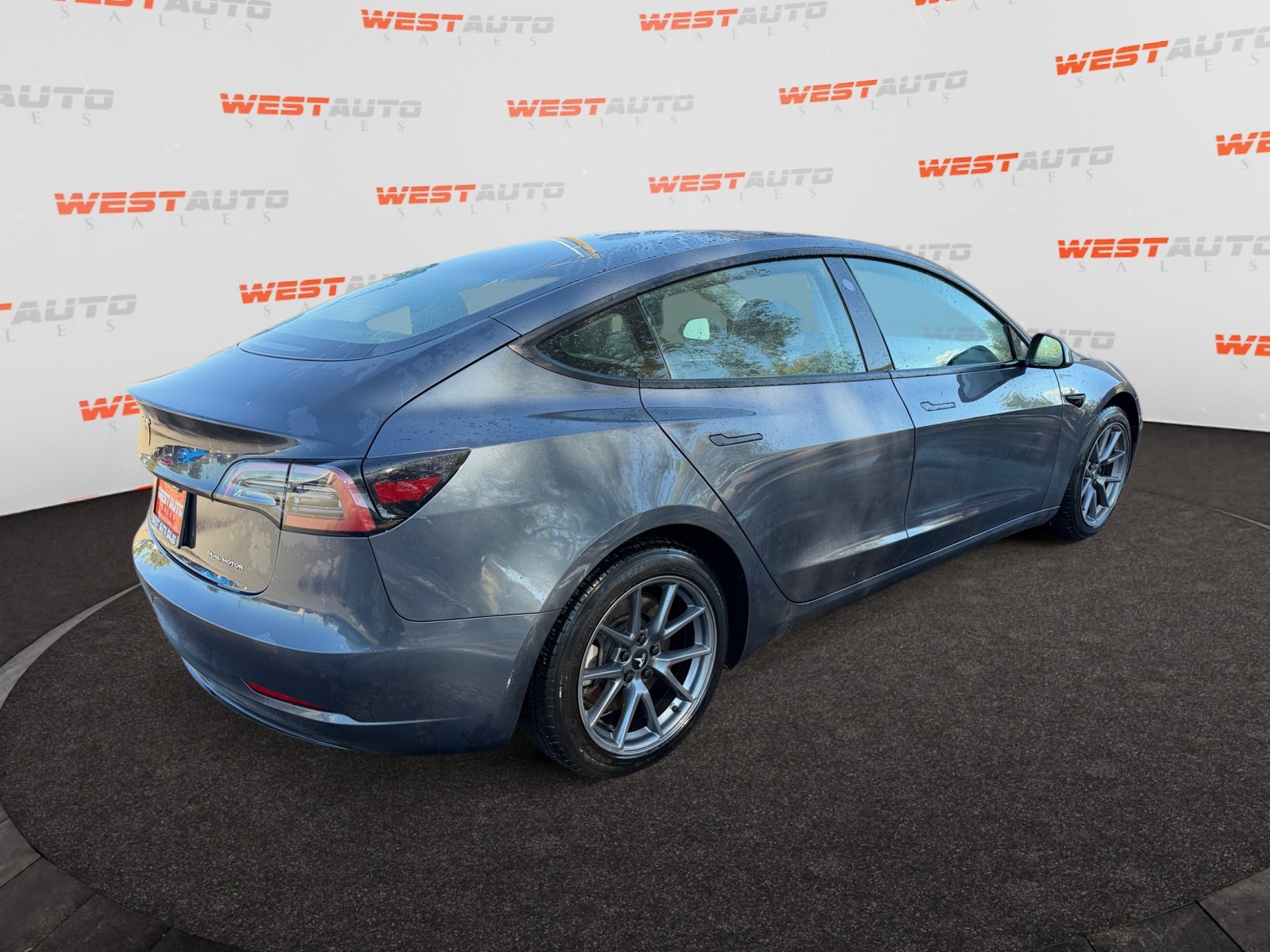 Used 2023 Tesla Model 3 Long Range AWD/4WD image 5