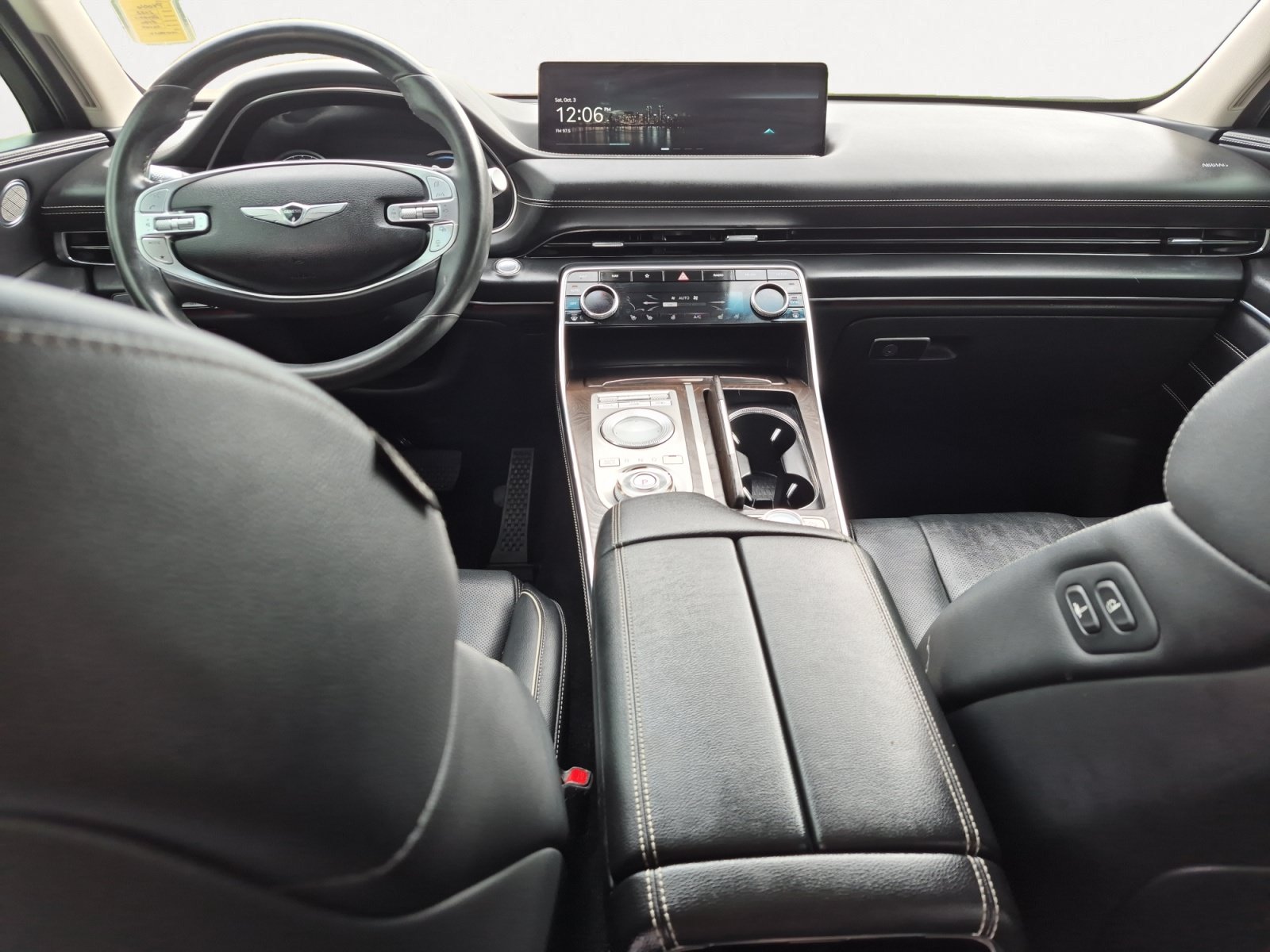 Used 2022 Genesis GV80 2.5T w/ Advanced Package 02 AWD/4WD image 3