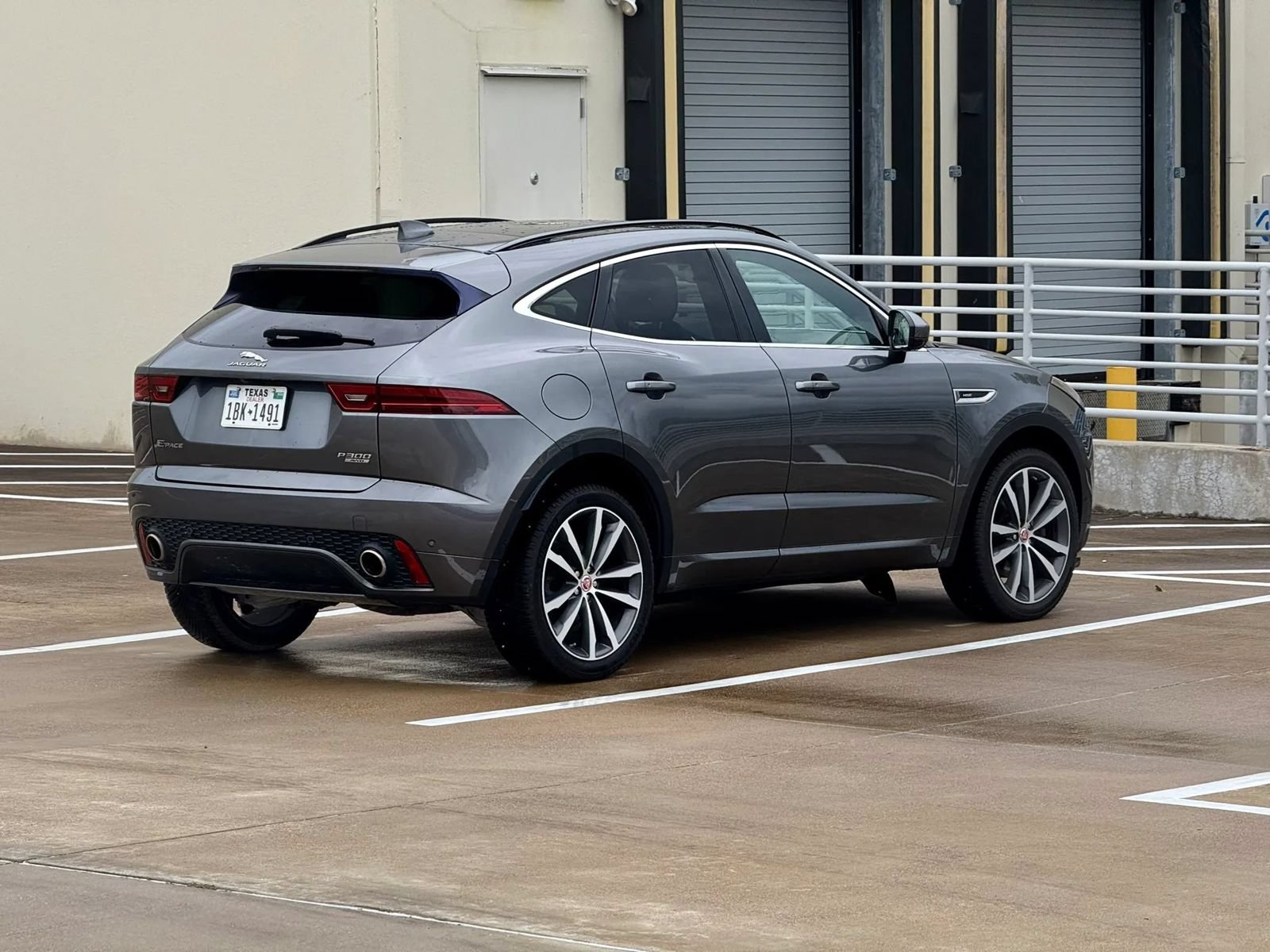 Used 2018 Jaguar E-PACE R-Dynamic HSE AWD/4WD image 7