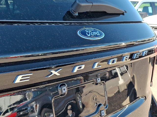 New 2026 Ford Explorer Active RWD image 11