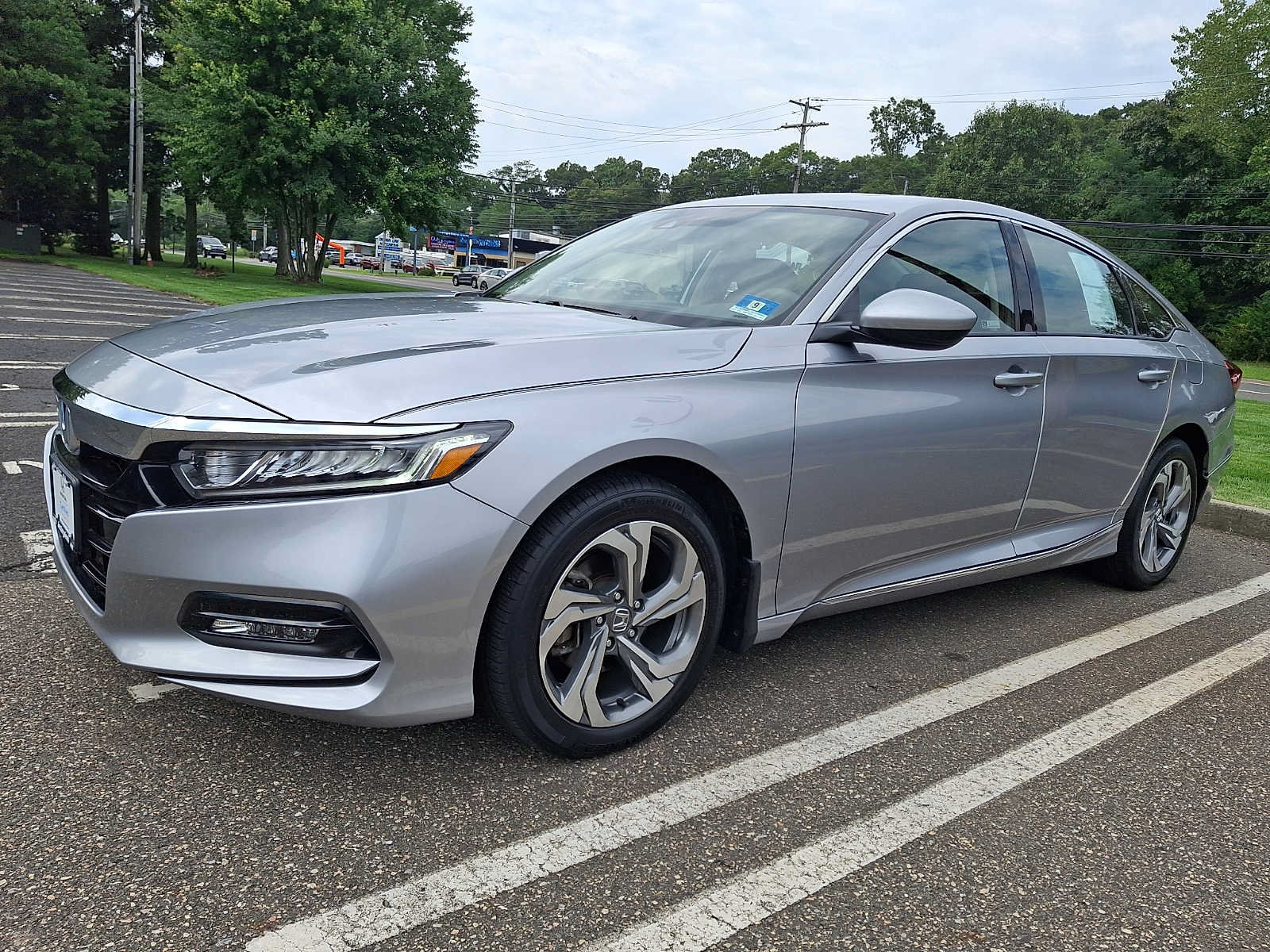 Certified 2020 Honda Accord EX image 3