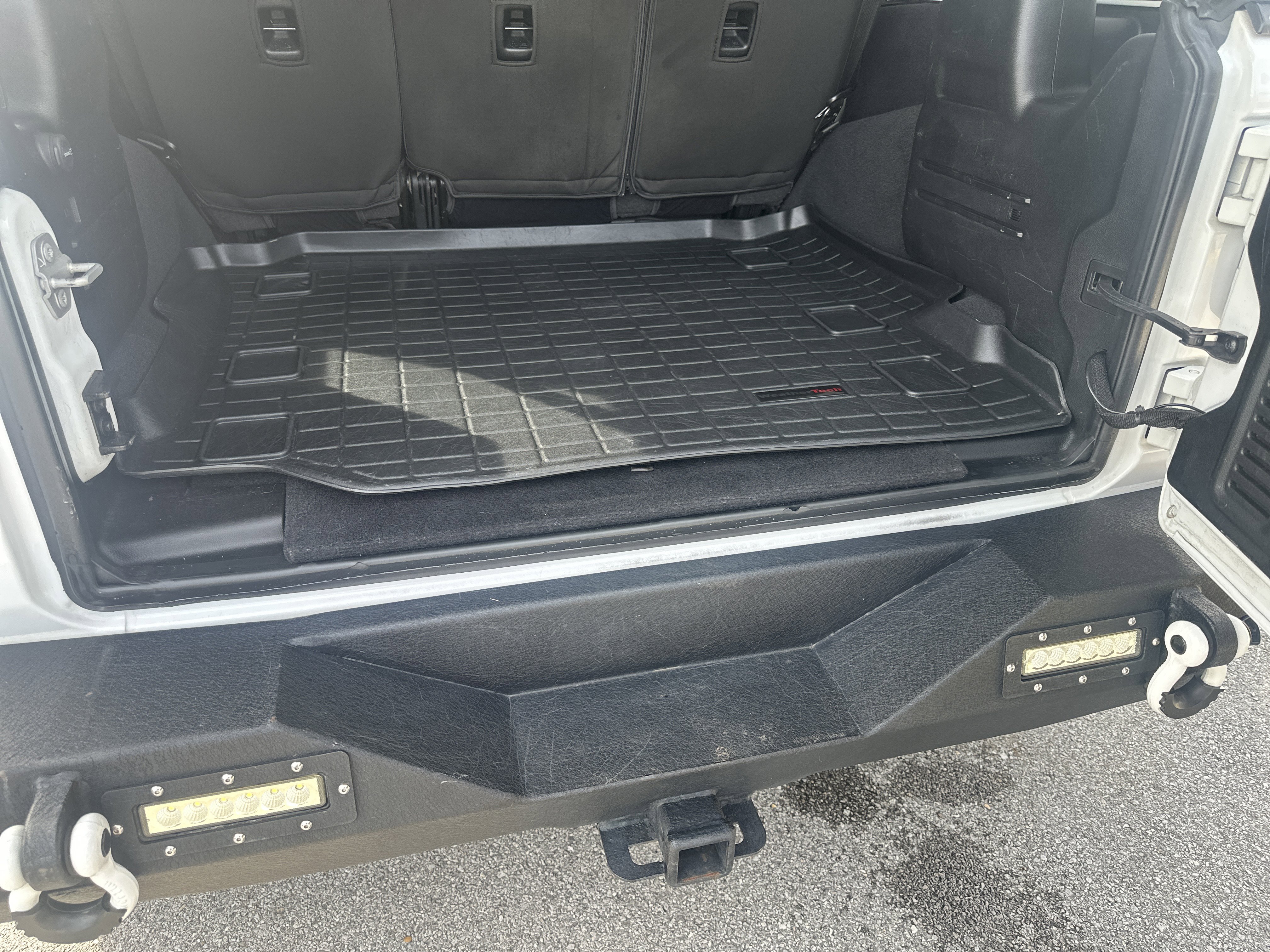 Used 2020 Jeep Wrangler Unlimited Sport image 25