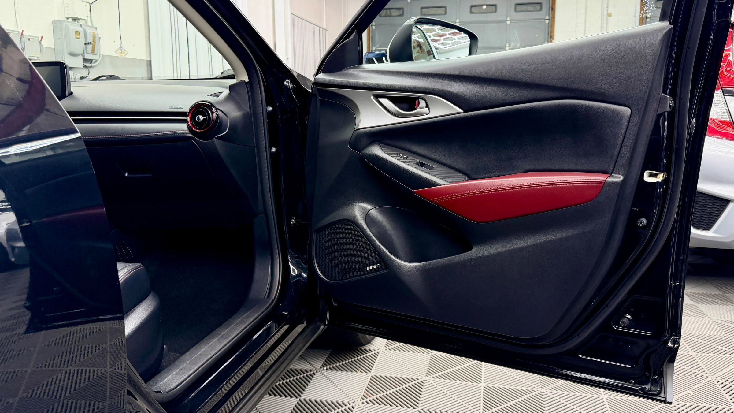 Used 2018 MAZDA CX-3 Touring w/ Preferred Equipment Package image 7