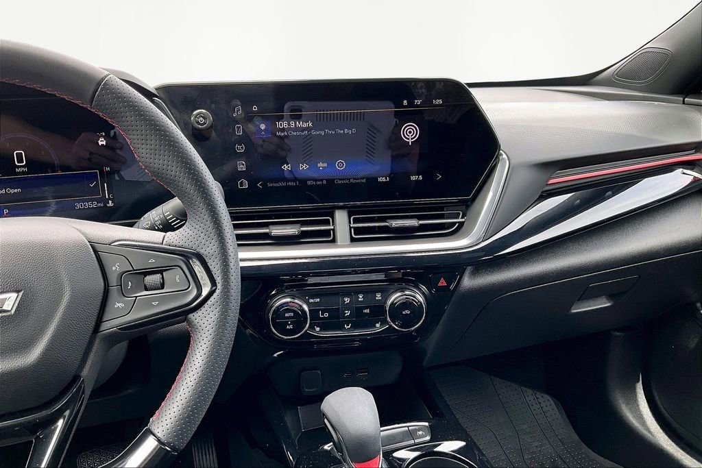 Used 2024 Chevrolet Trax RS w/ Driver Confidence Package image 6