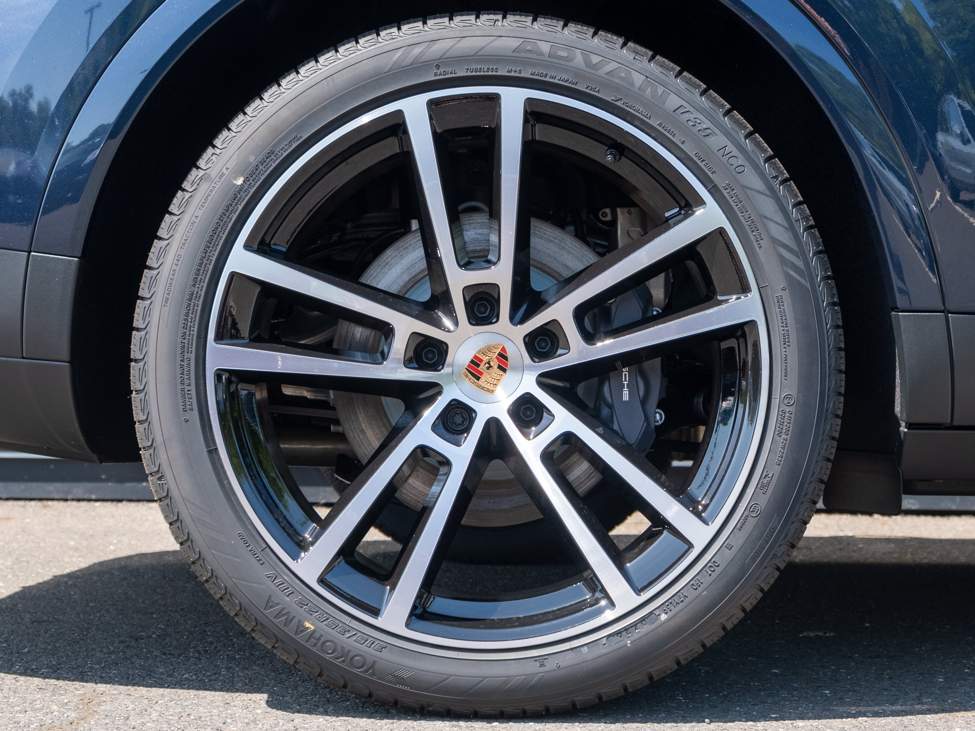 New 2026 Porsche Cayenne AWD/4WD image 14