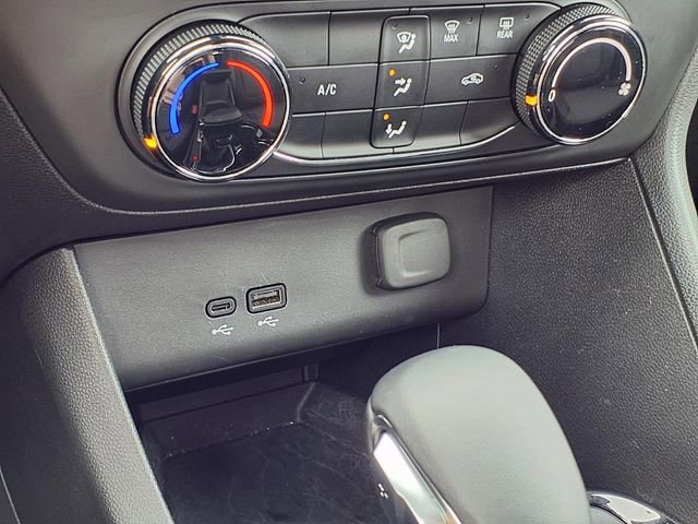 Used 2025 Buick Encore GX Preferred image 11