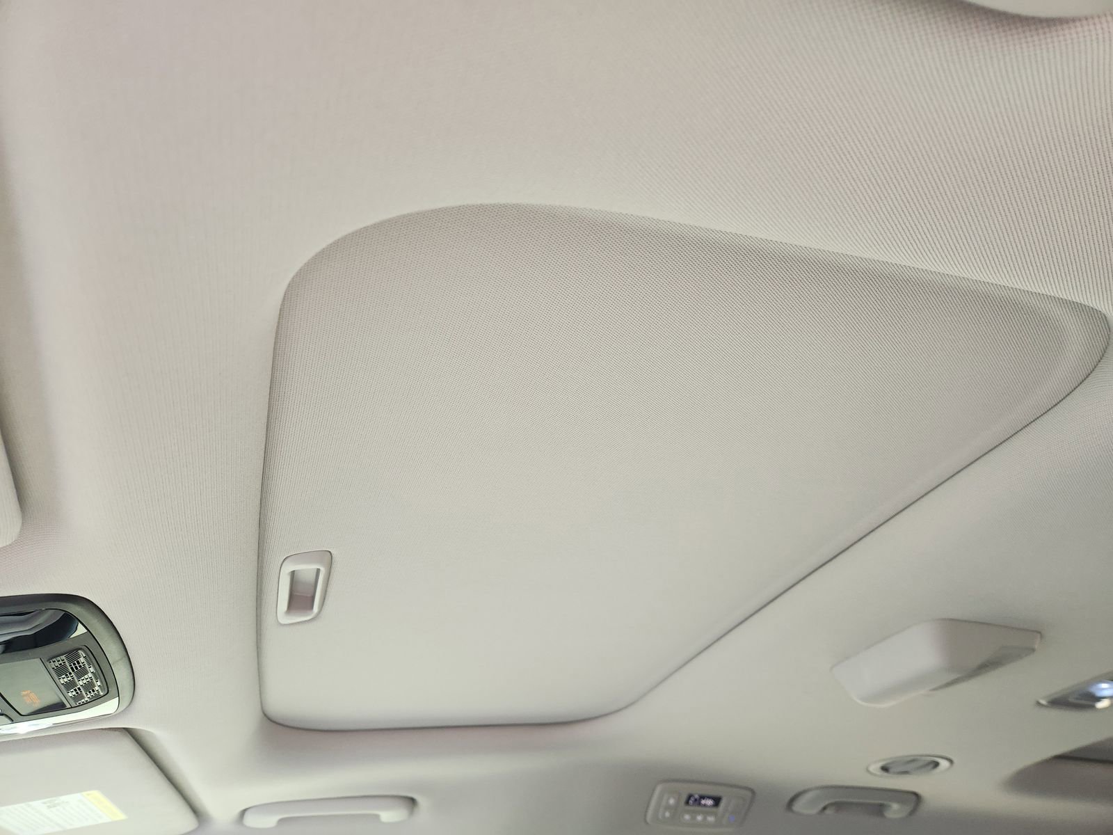 Used 2025 Kia Carnival SX Prestige FWD image 27