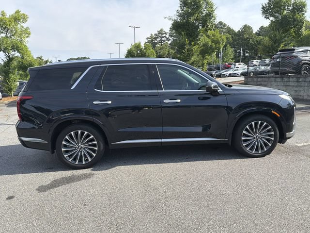 Used 2023 Hyundai Palisade Calligraphy w/ Winter Package FWD image 8