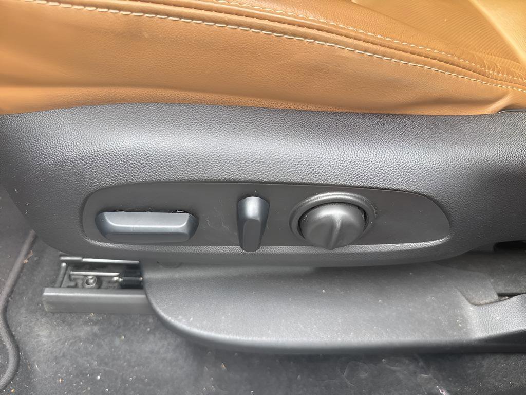 Used 2018 Buick Enclave Premium FWD image 32