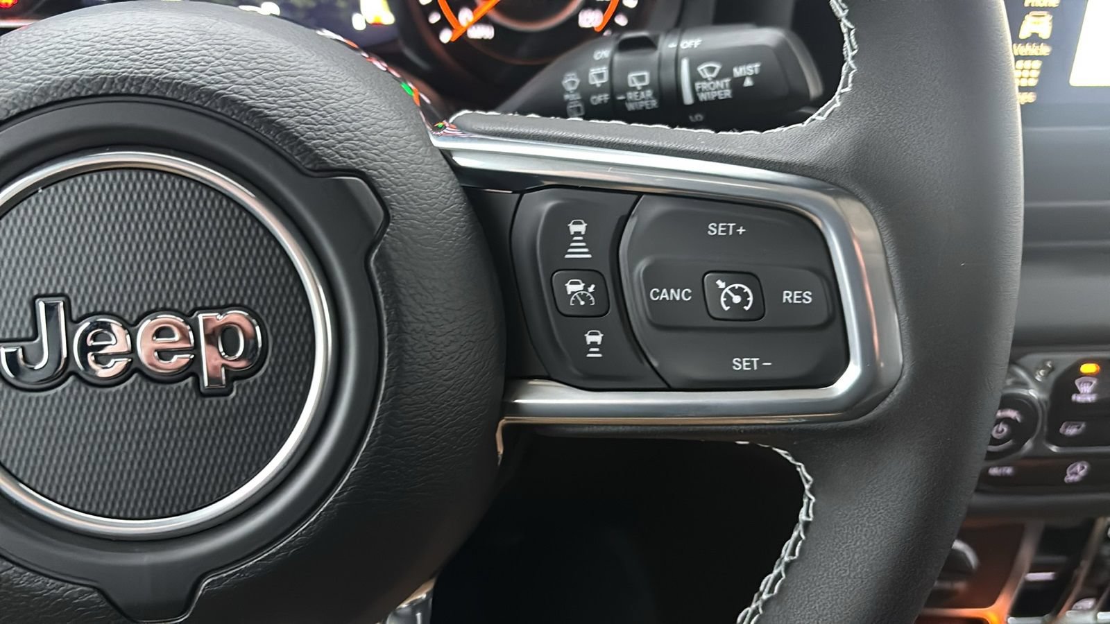 New 2025 Jeep Wrangler Unlimited Sahara AWD/4WD image 13
