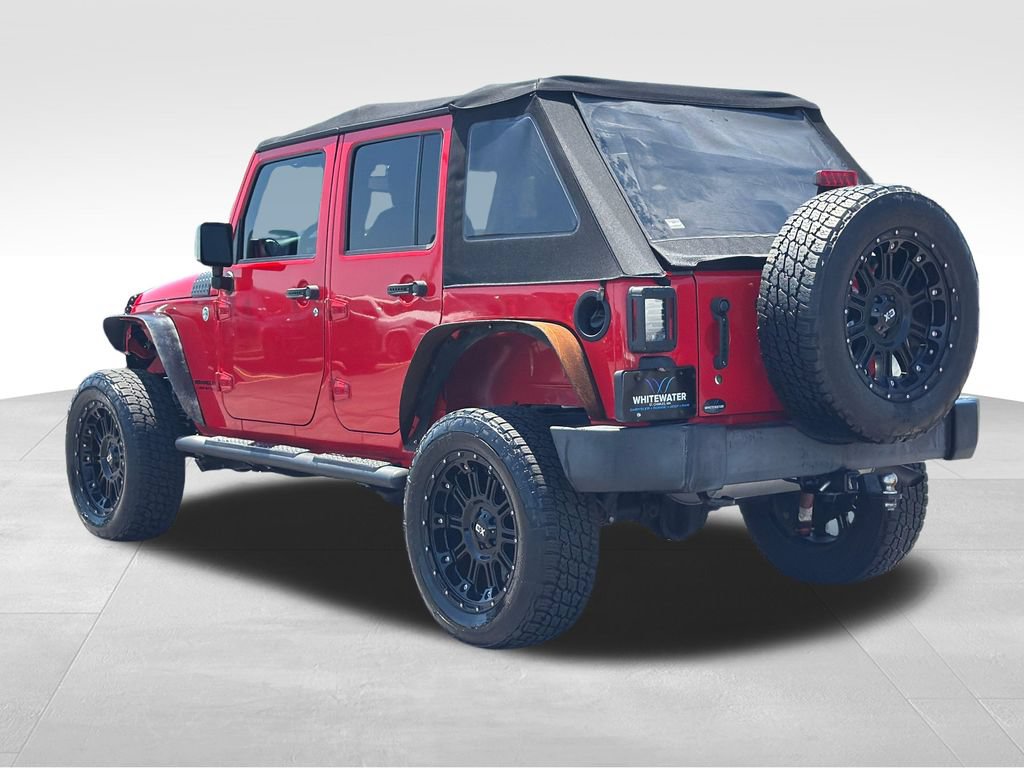 Used 2015 Jeep Wrangler Unlimited Rubicon w/ Connectivity Group AWD/4WD image 23