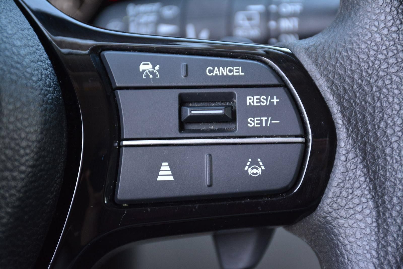 Used 2023 Honda Pilot LX image 29