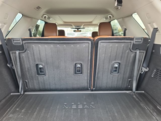 Certified 2024 Nissan Pathfinder Platinum AWD/4WD image 11