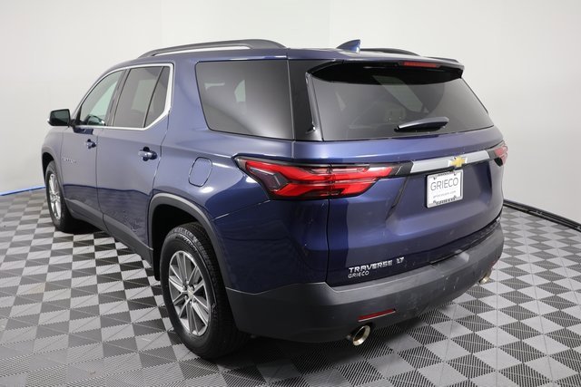 Used 2023 Chevrolet Traverse LT w/ LPO, Cargo Package image 6