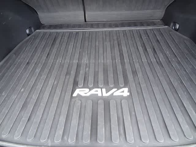 Used 2024 Toyota RAV4 XLE w/ Convenience Package AWD/4WD image 10