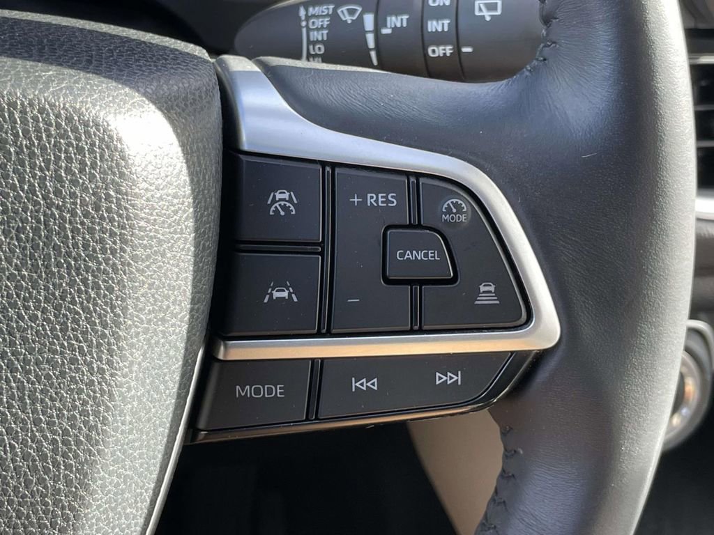 Used 2024 Toyota Grand Highlander XLE image 22