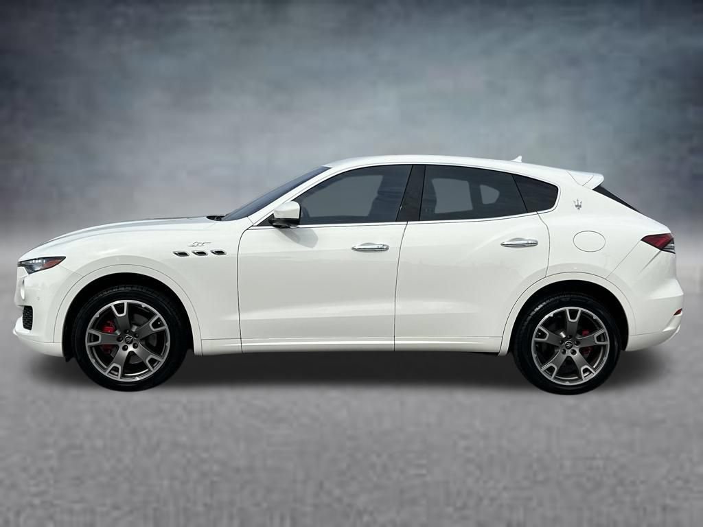 Used 2023 Maserati Levante GT AWD/4WD image 2