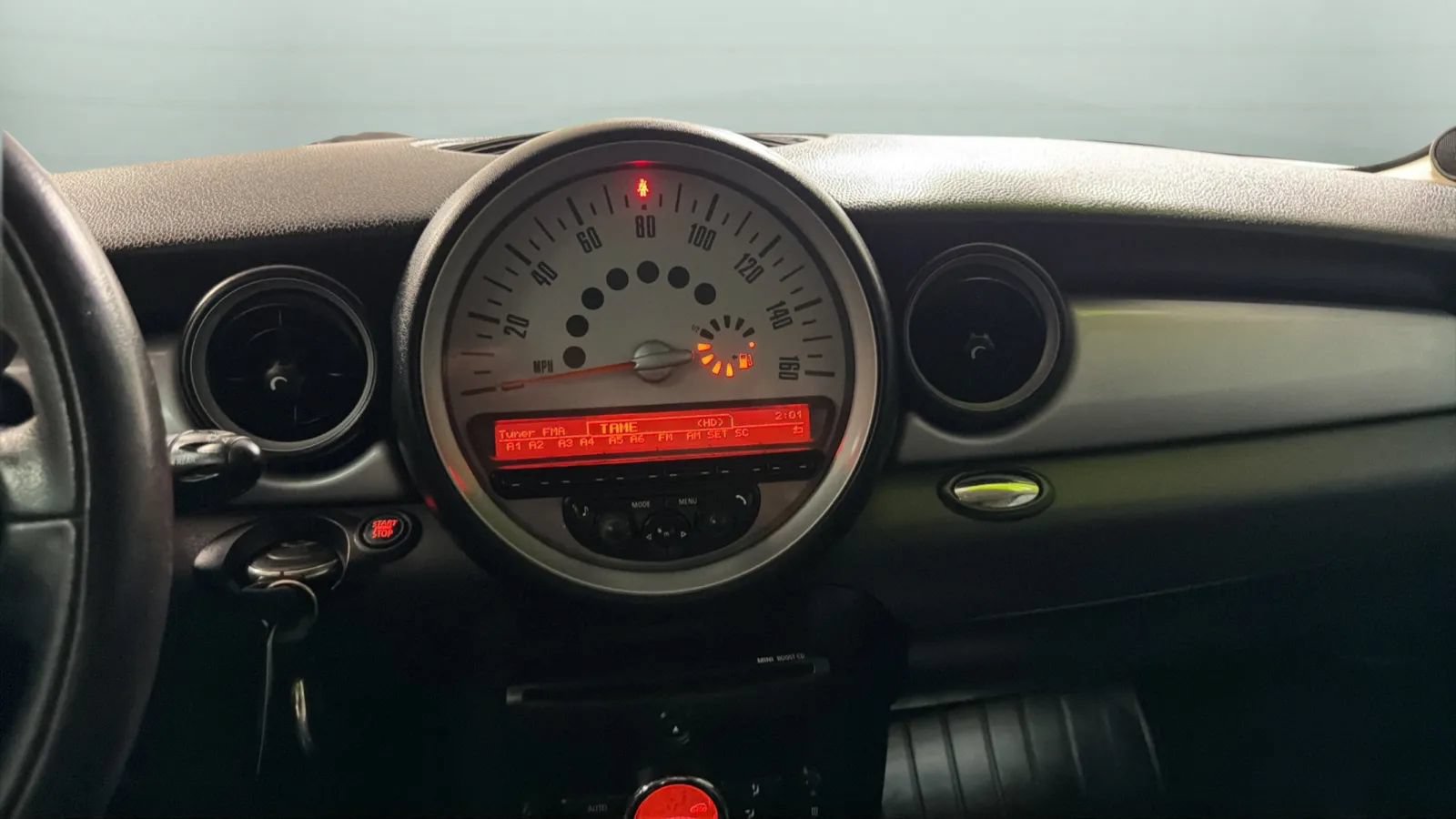 Used 2011 MINI Cooper Hardtop FWD image 13