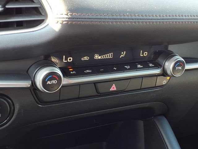 Used 2024 MAZDA MAZDA3 s FWD image 24