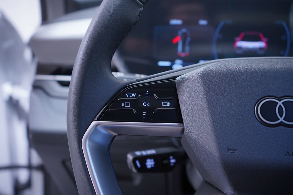 Used 2025 Audi Q6 e-tron Premium w/ Convenience Package image 17