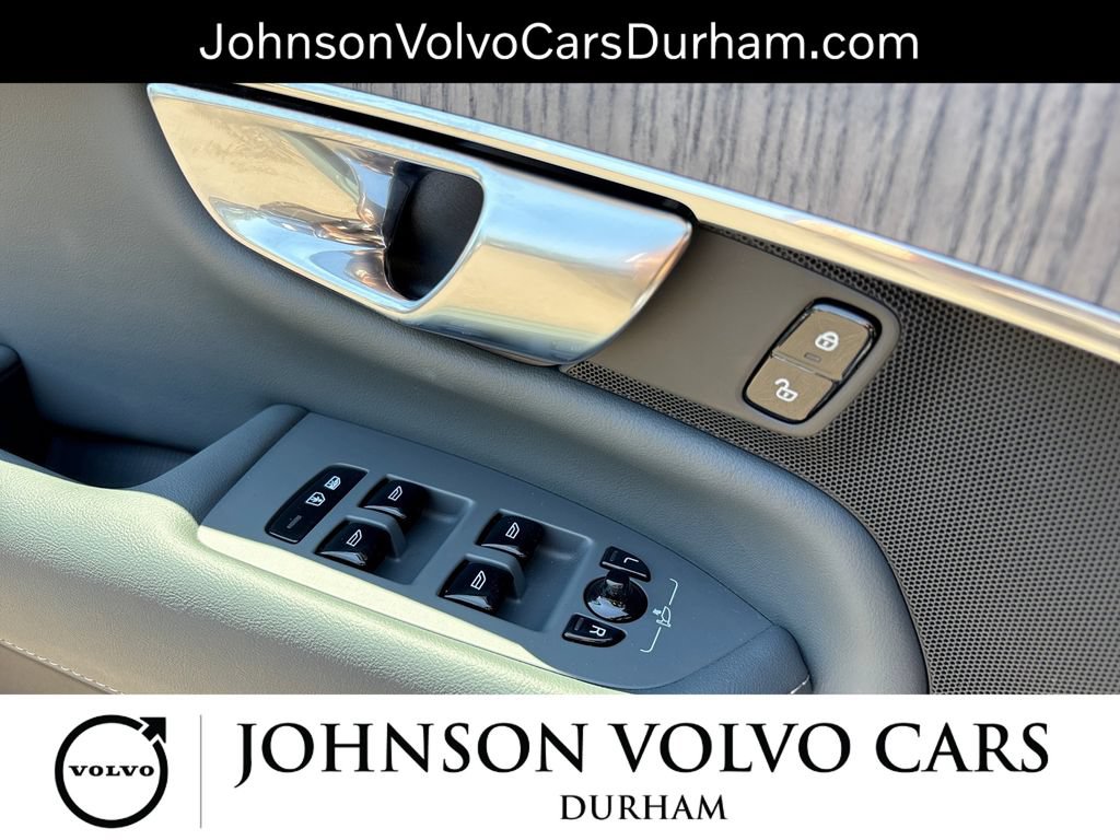 Used 2023 Volvo XC90 B6 Ultimate w/ Protection Package Premier AWD/4WD image 24