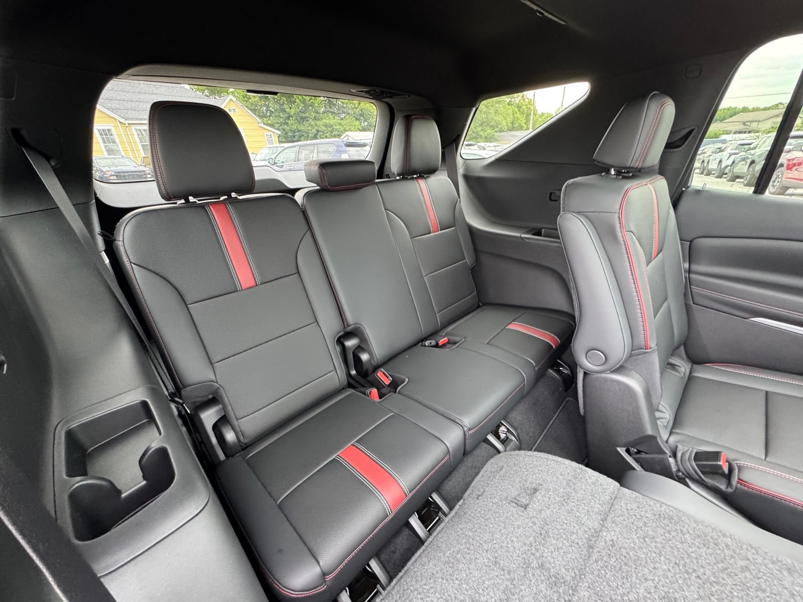 New 2027 Chevrolet Traverse RS AWD/4WD image 38
