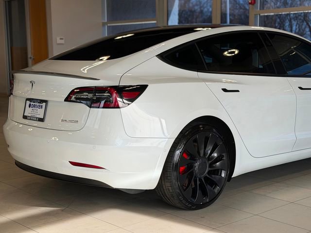 Used 2022 Tesla Model 3 Performance image 9