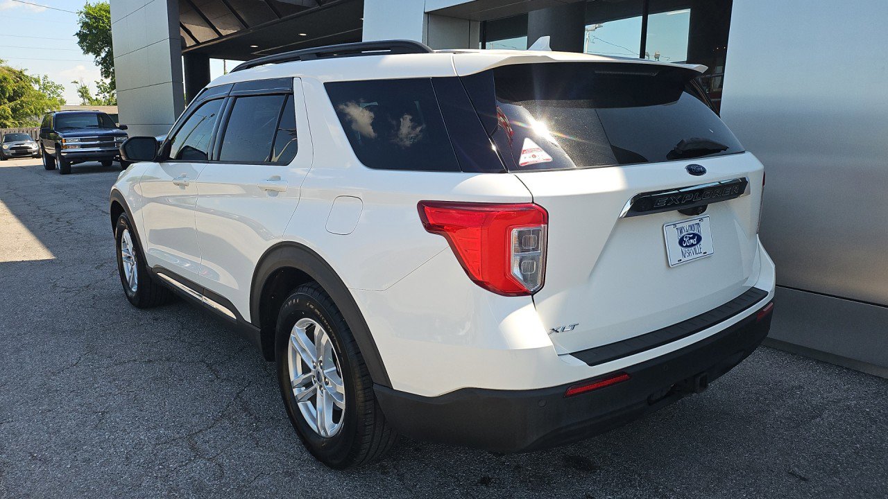Used 2022 Ford Explorer XLT w/ Class IV Trailer Tow Package RWD image 3