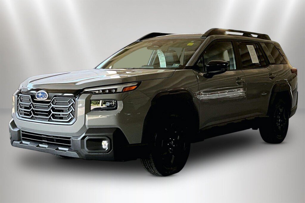 Certified 2026 Subaru Outback Limited AWD/4WD image 3