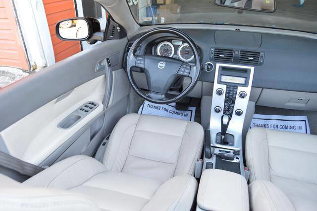 Used 2011 Volvo C70 T5 w/ Convenience Pkg image 43