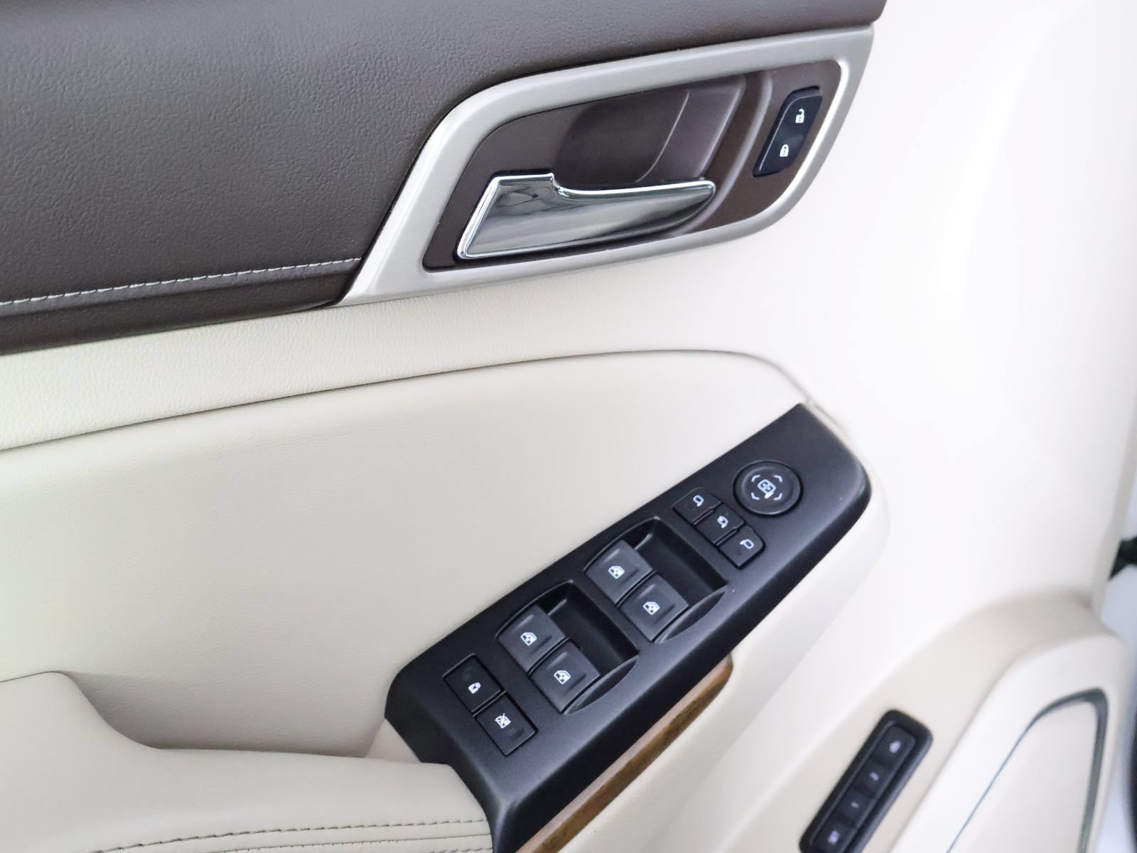 Used 2019 GMC Yukon Denali AWD/4WD image 34