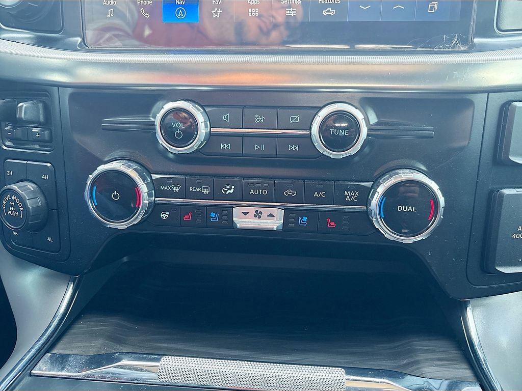 Used 2024 Ford F150 Lariat w/ Equipment Group 502A High image 16