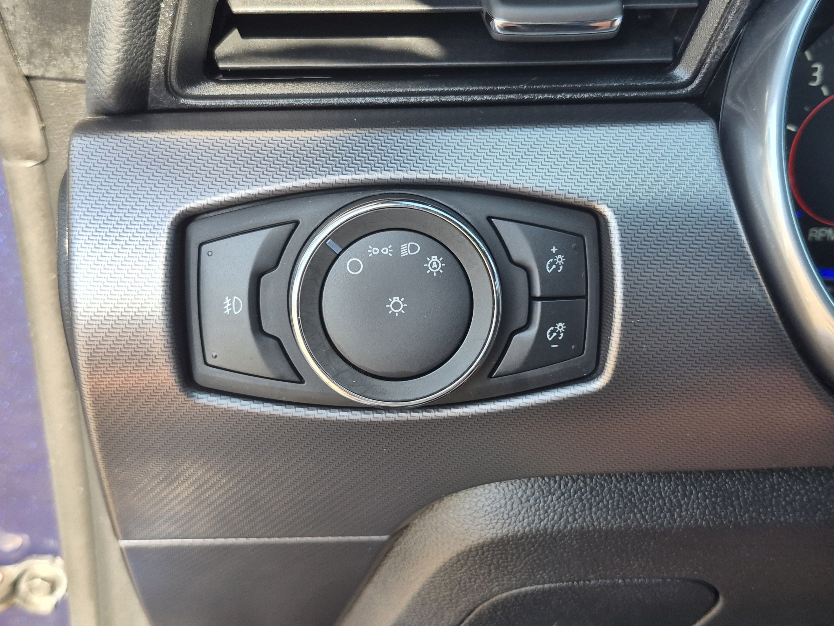 Used 2020 Ford Mustang Premium w/ Equipment Group 201A RWD image 23