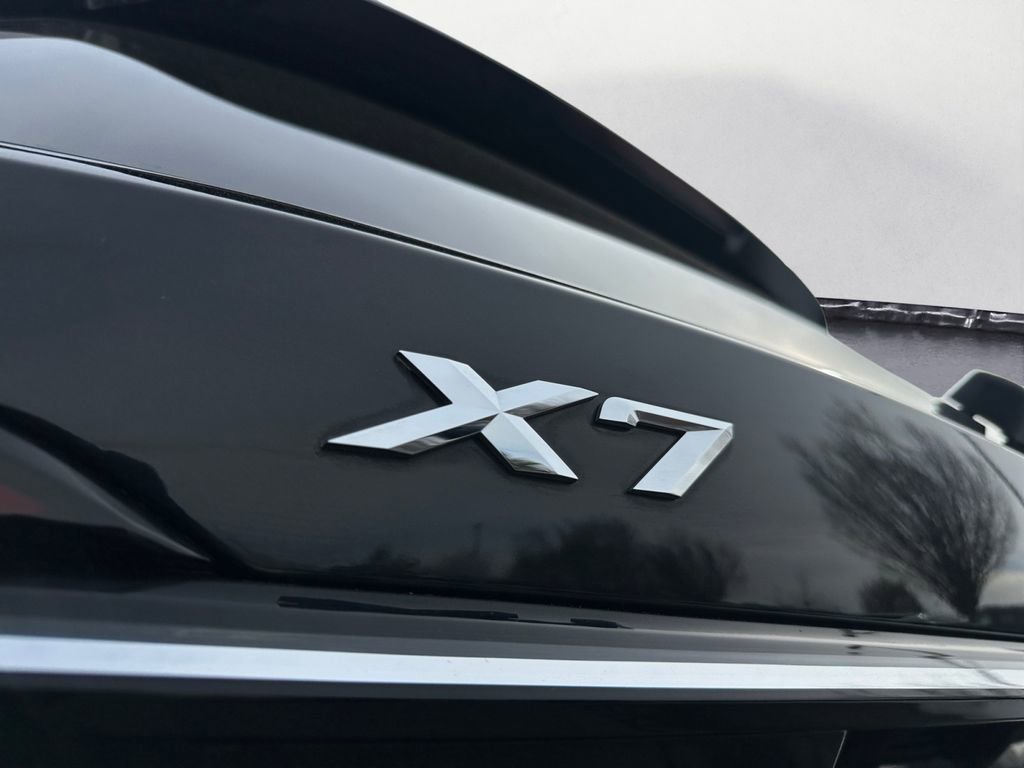 Used 2025 BMW X7 xDrive40i image 17