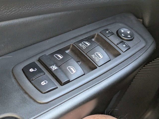 Used 2022 Jeep Cherokee Trailhawk w/ Premium Leather Package AWD/4WD image 20