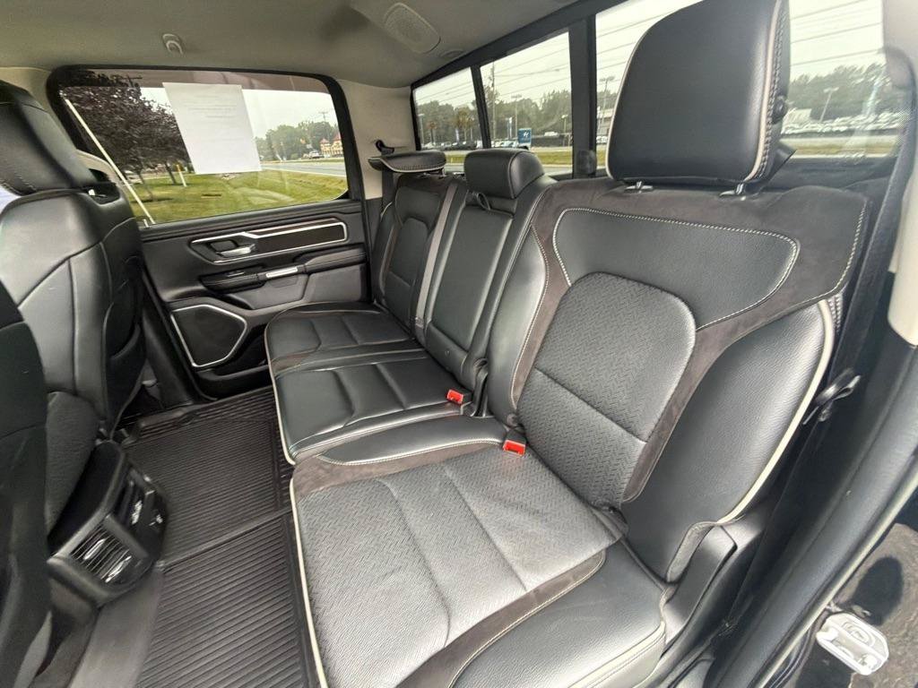 Used 2022 RAM 1500 Laramie RWD image 32