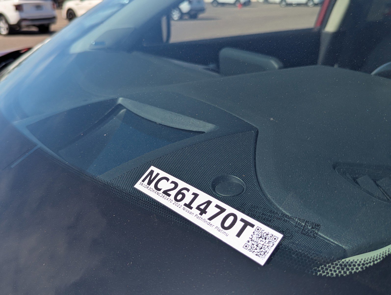 Used 2022 Nissan Pathfinder Platinum w/ Cargo Package image 17