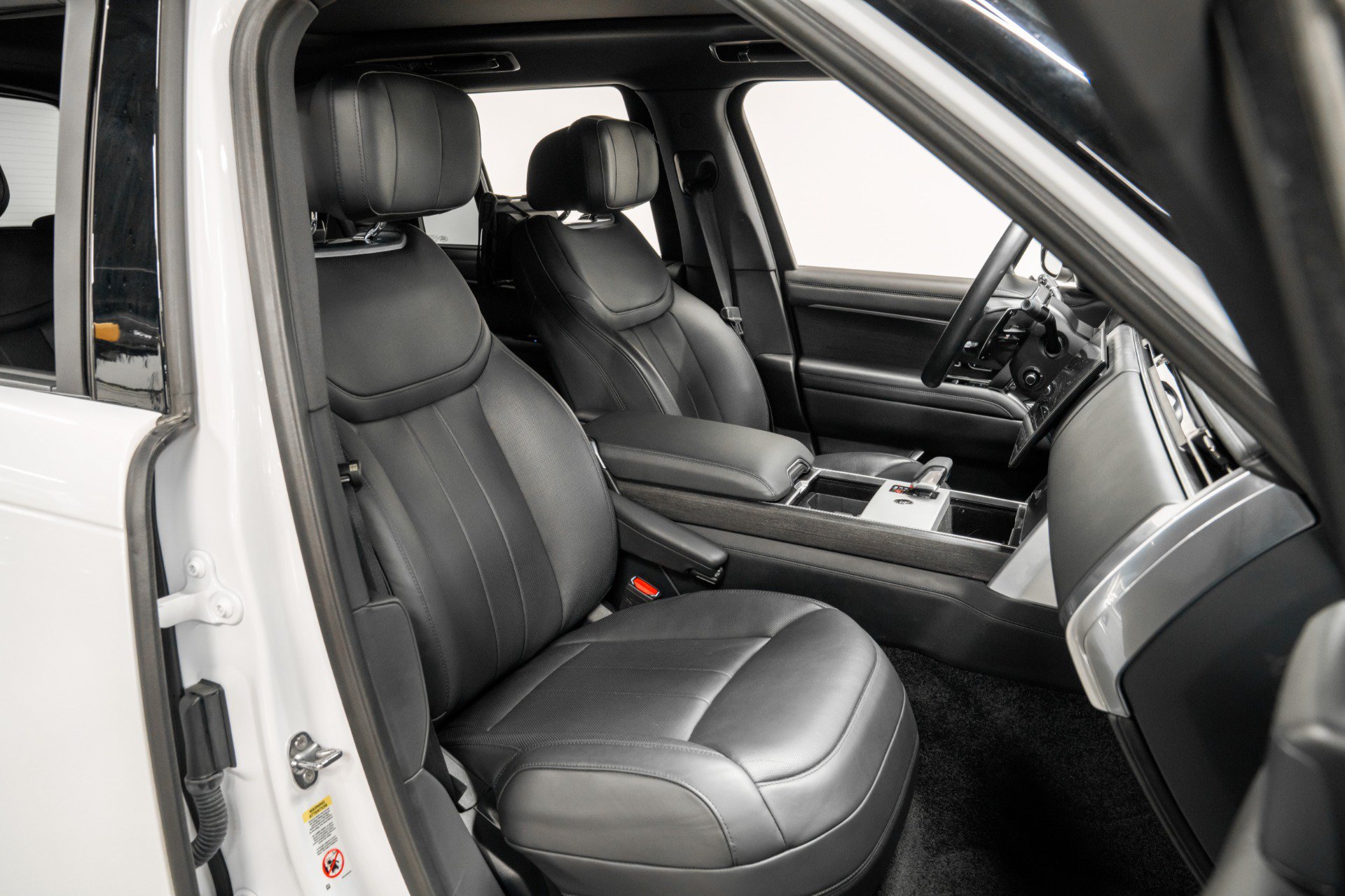 Used 2024 Land Rover Range Rover Autobiography AWD/4WD image 23