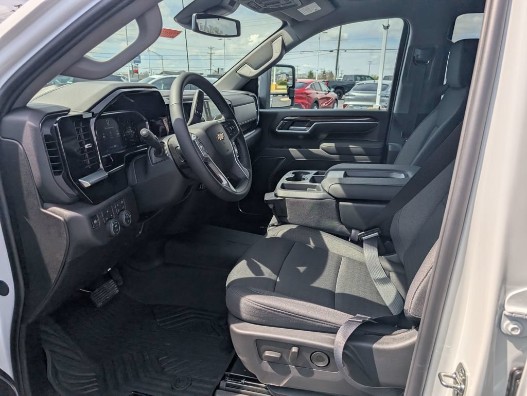 New 2026 Chevrolet Silverado 2500 LT w/ All Star Edition AWD/4WD image 14