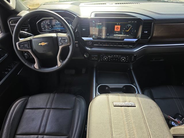 Used 2024 Chevrolet Silverado 2500 High Country w/ High Country Premium Package AWD/4WD image 16