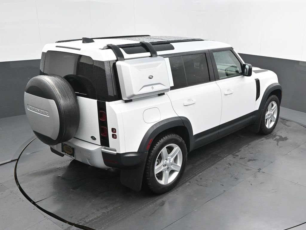 Used 2022 Land Rover Defender 110 SE AWD/4WD image 36