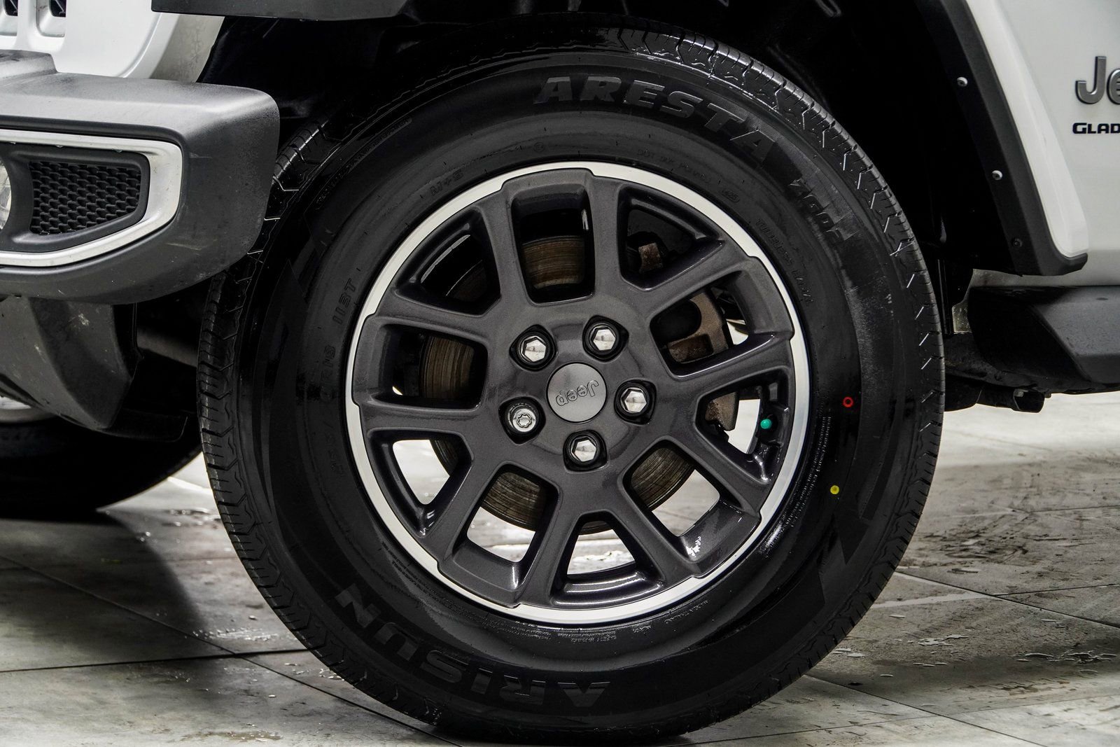 Used 2023 Jeep Gladiator Overland w/ LED Lighting Group image 3