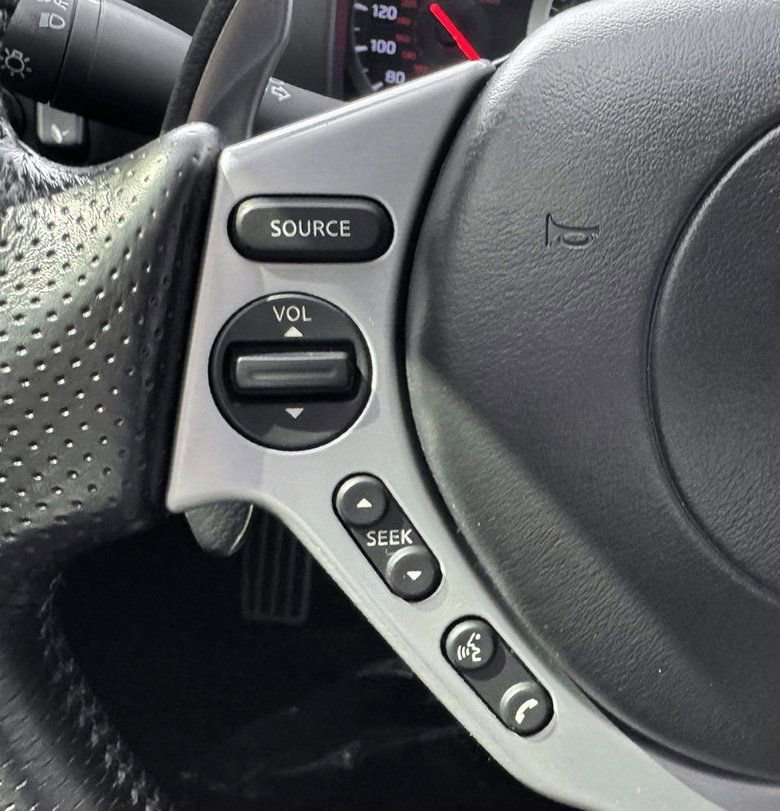 Used 2009 Nissan GT-R Premium AWD/4WD image 18