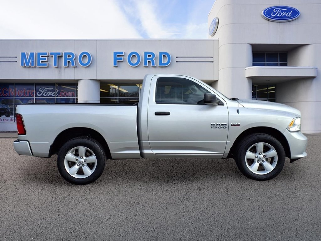 Used 2013 RAM 1500 Express AWD/4WD image 3